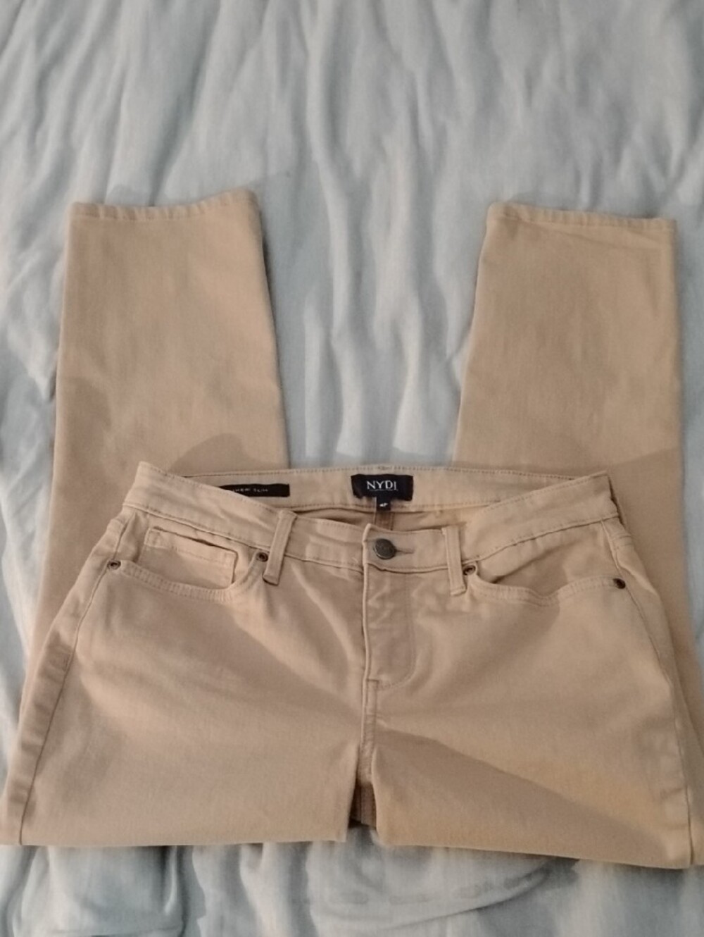 NYDJ Straight-Leg Capri Jeans in Light Beige - Picture 3 of 5